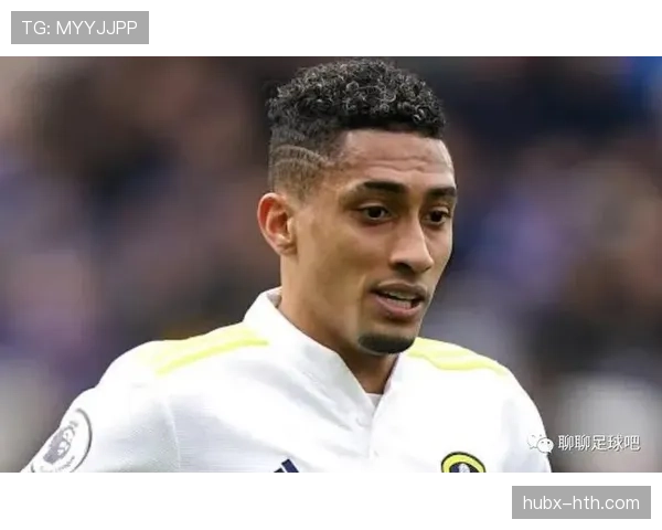 拉菲尼亚双脚能力展示:技术均衡表现稳健 拉菲尼亚双脚能力展示:技术均衡表现稳健